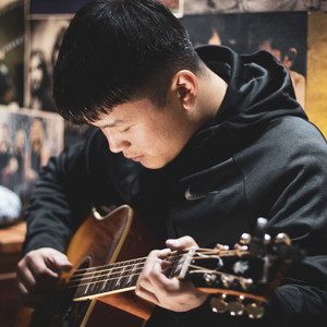 我要看三级片怎么改逼里冒精子
